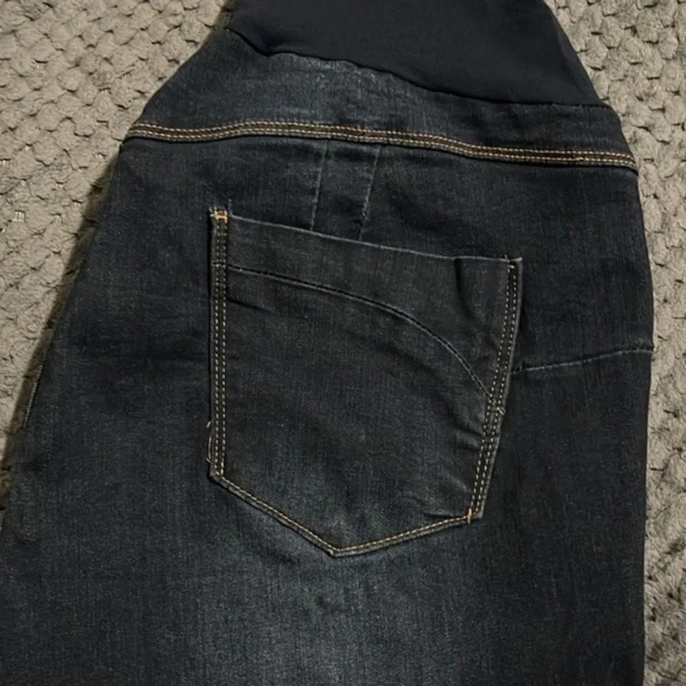 BELLA VIDA MATERNITY JEAN SHORTS SIZE LARGE NWOT #6998 - Picture 5 of 5